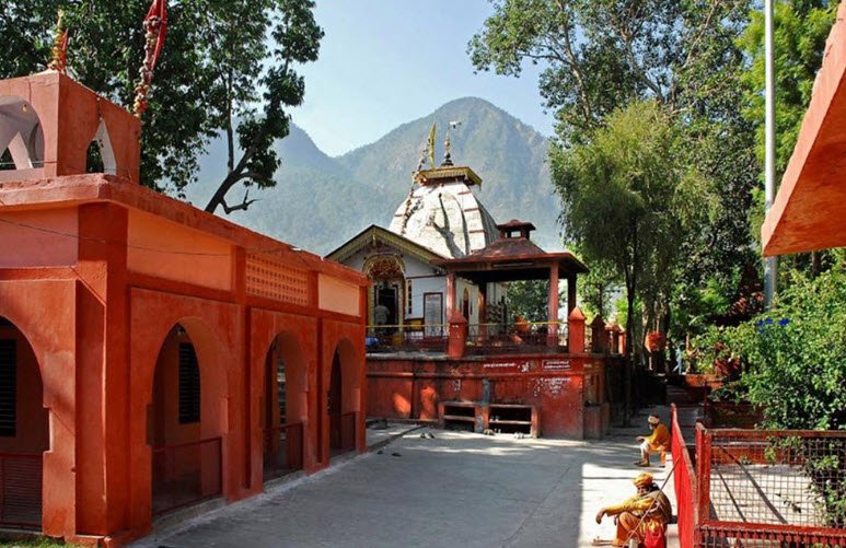 Kashi Vishwanath Temple, Uttarkashi, Uttarakhand - Vushii.com
